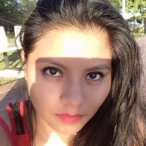 Meet your Posher, Carolina